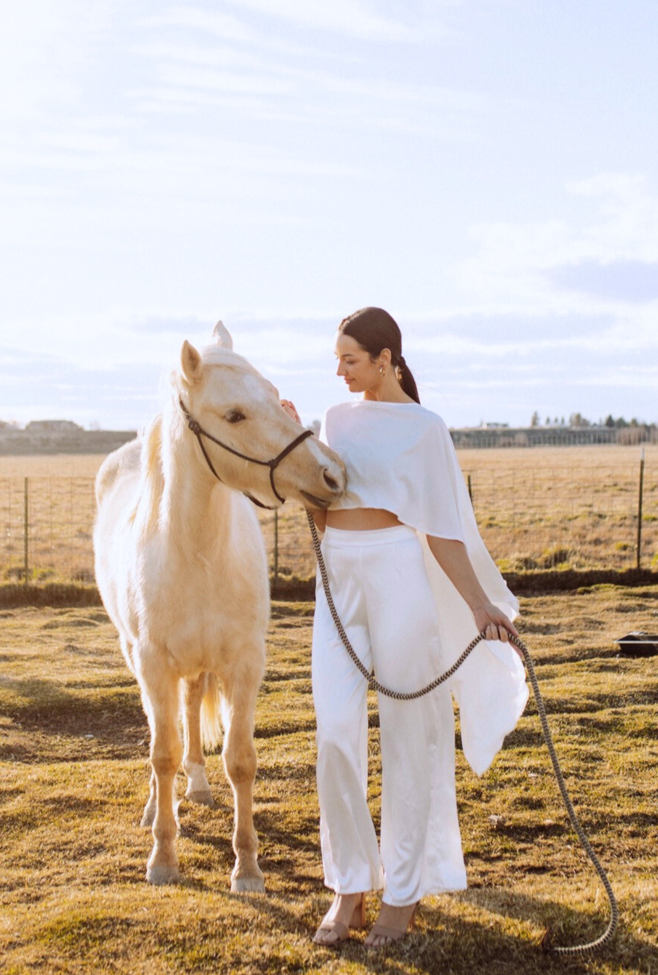 Echo Silk-touch voile Cape – Ivory