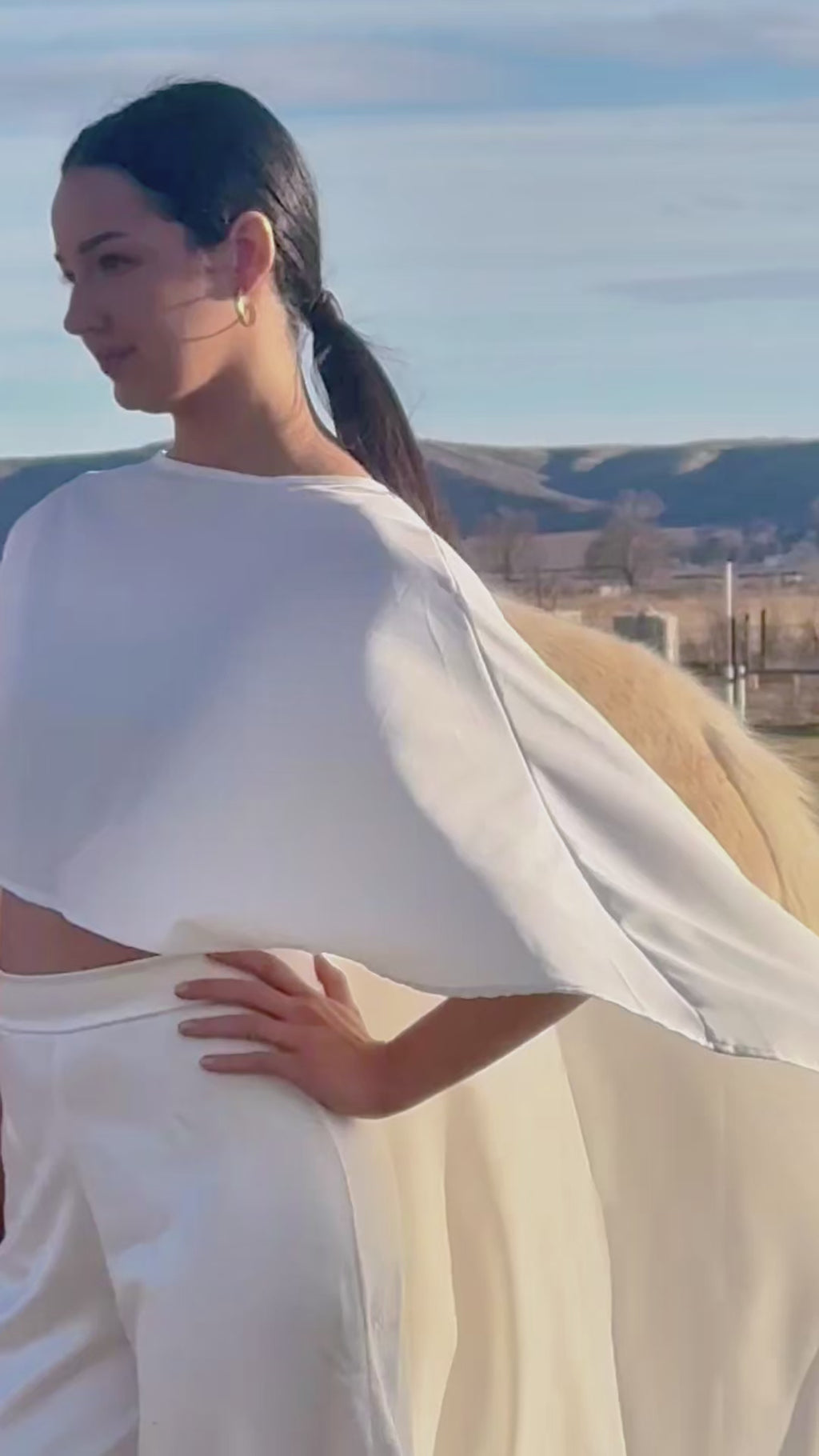 Echo Silk-touch voile Cape – Ivory